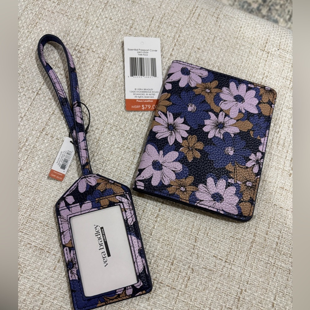 Vera Bradley Travel Set- luggage tag & passport cover - Picture 2 of 5
